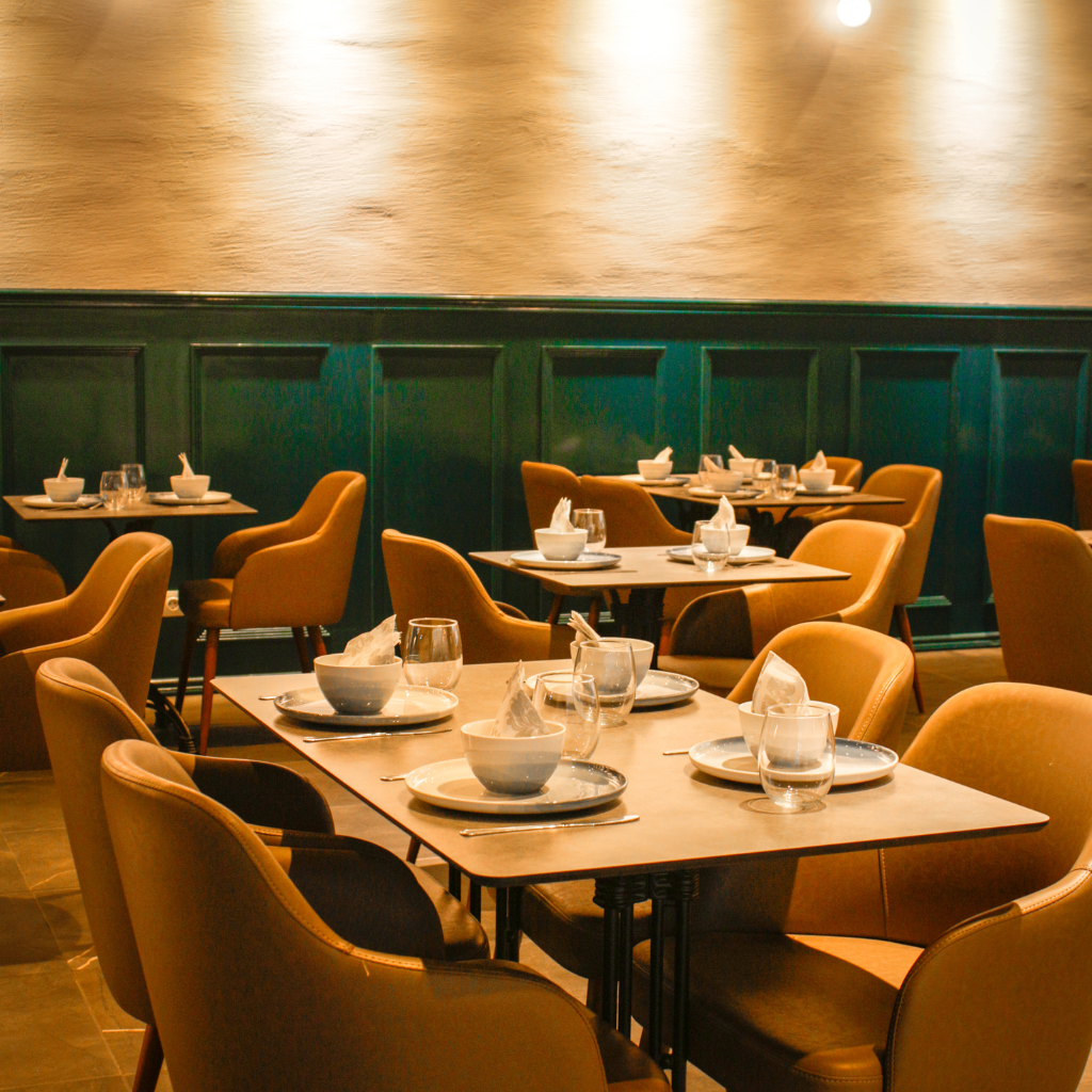 restaurant feature wall1