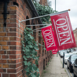 how to make an outdoor flag